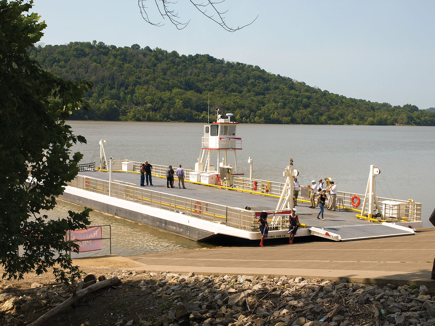 New ferry connects Rising Sun, Ind., with Rabbit Hash, Ky. (Jim Ross photo)