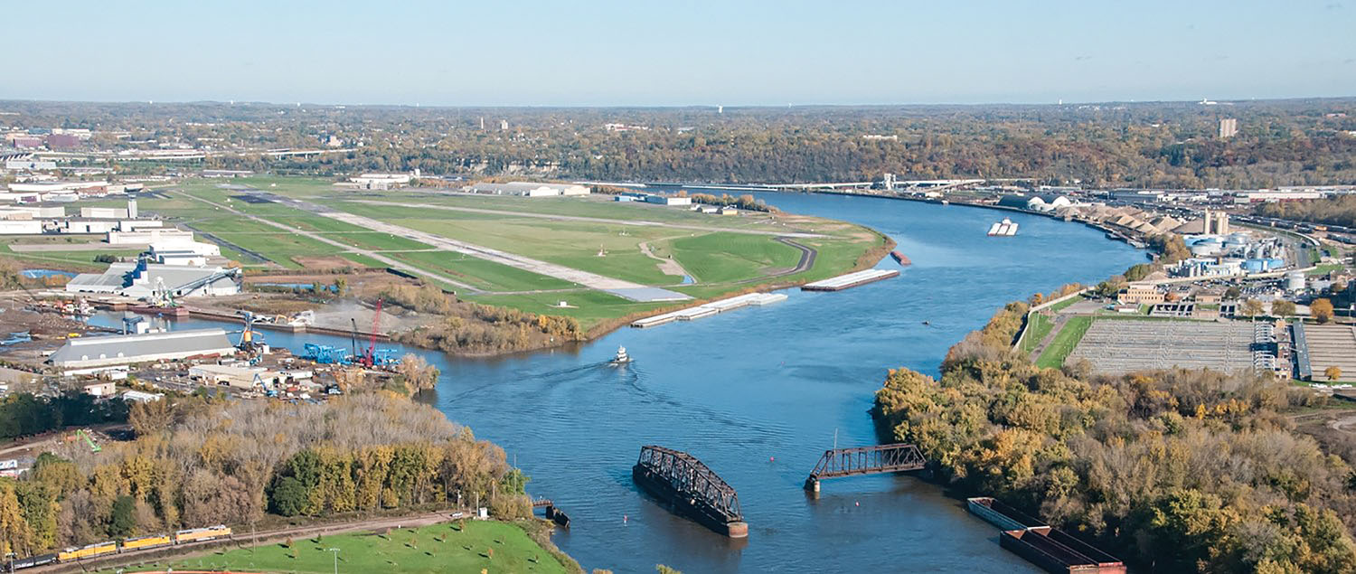 Corps of Engineers team from St. Paul, Minnesota, receives water