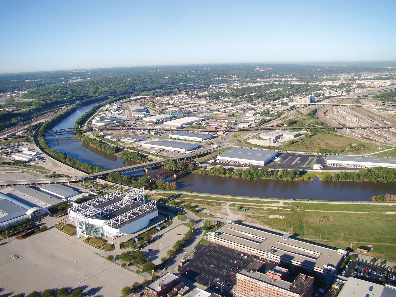 Aerial view of the Kansas River overlooking the Central Industrial District Levee Unit (foreground) and Armourdale Levee Unit (background). (Photo courtesy of Kansas City Engineer District)