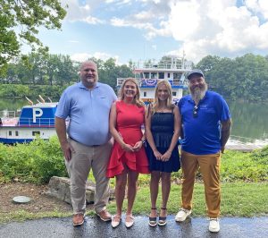 Chas Haun (left), Hayley Rogers, Adelyn Rogers and Capt. Gene Turner (Photo by Cheryl Wray)